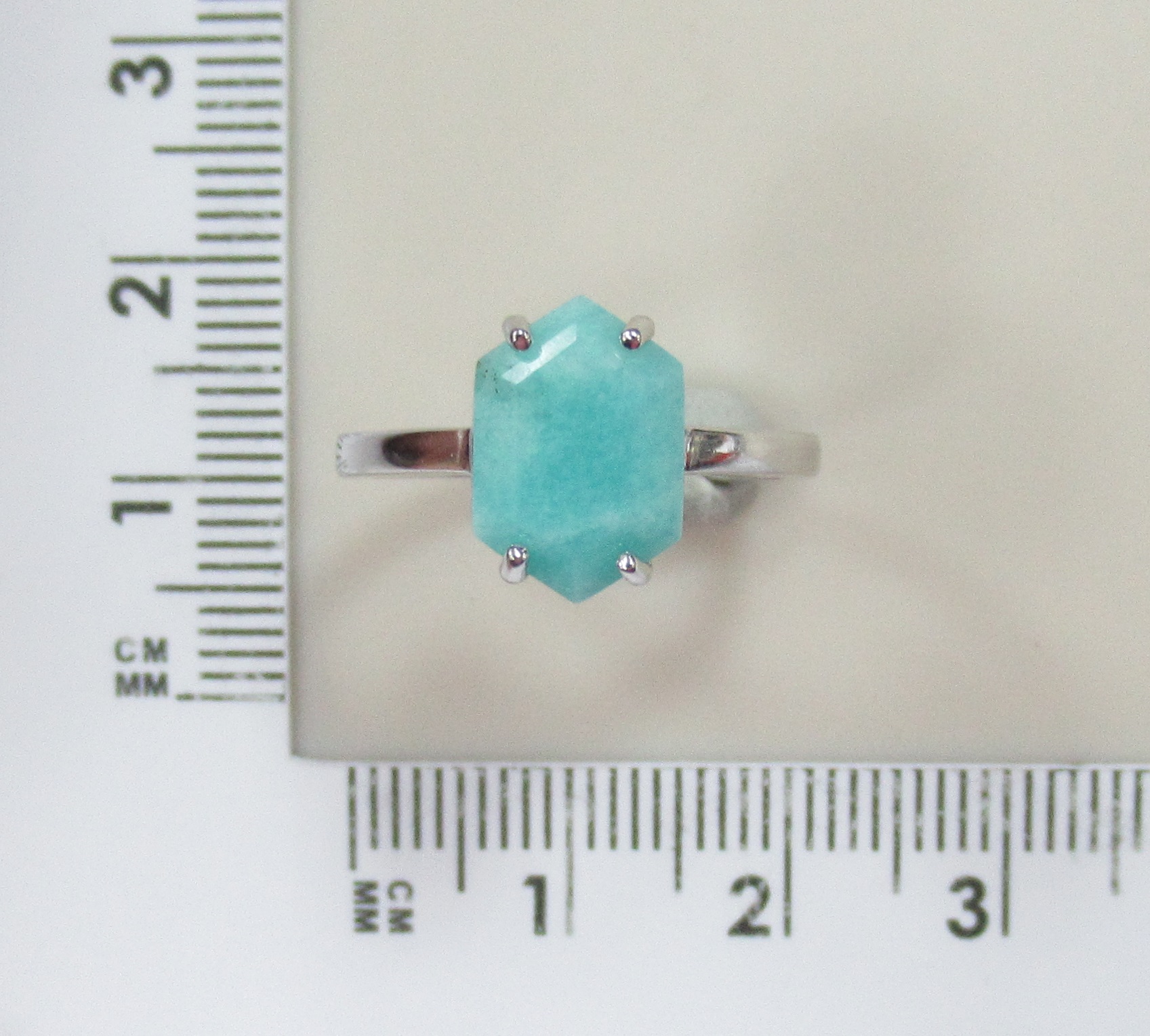 Серебряное кольцо с амазонитом